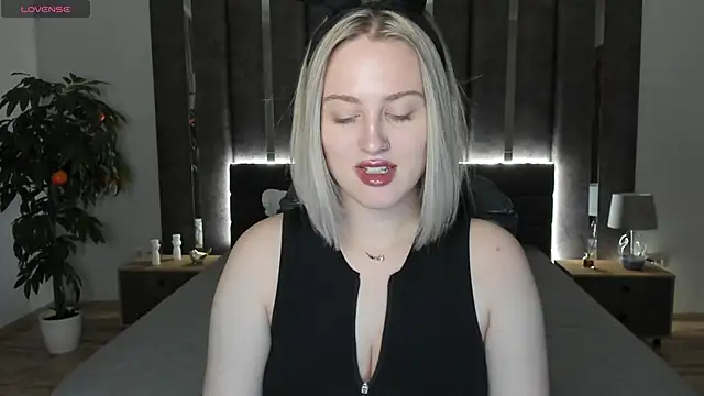  Sarah Soul  online show from December 15, 2024, 12:51 am