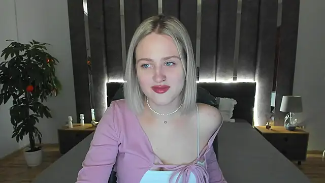  Sarah Soul  online show from December 23, 2024, 7:06 am