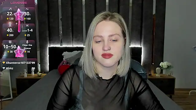  Sarah Soul  online show from February 22, 2025, 3:45 am