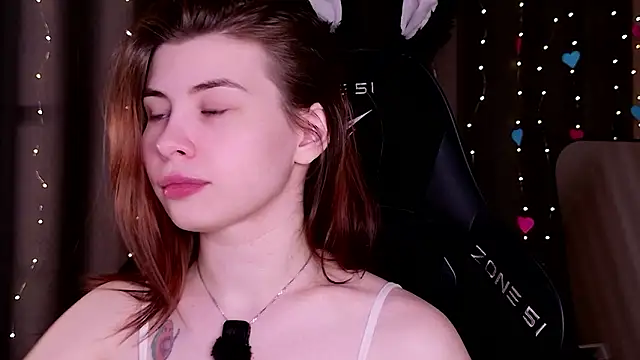 Snapshot of callmetori chatting on March 4, 2026, 11:27 am callmetori online show from March 4, 2026, 11:27 am