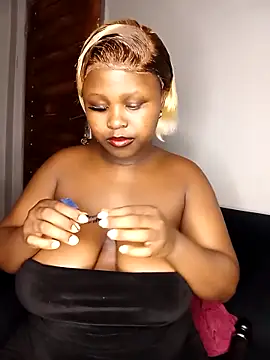 Dark Berry 26 online show from February 18, 2026, 12:28 am