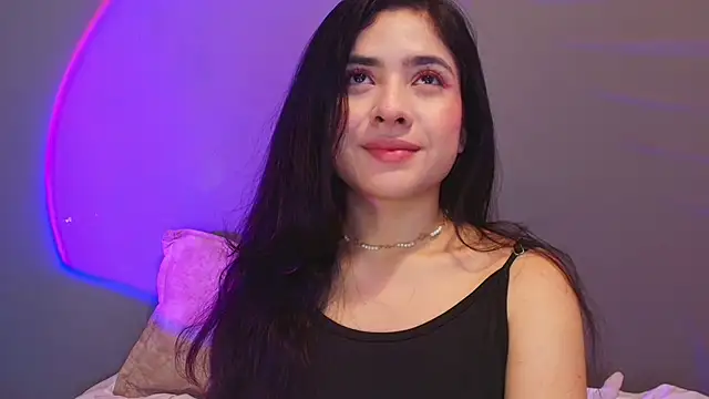 adara johnson   online show from June 11, 2026, 12:14 pm
