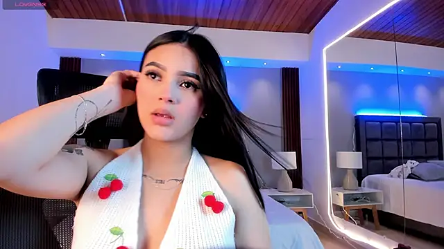 Tifanny Jhoson online show from September 17, 2025, 10:22 pm
