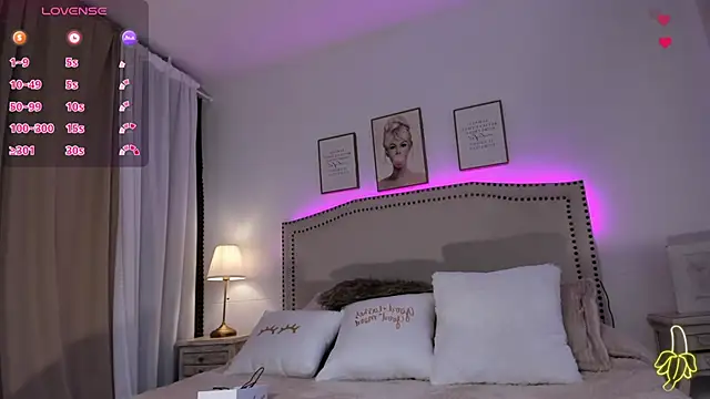 Emilly Rivera online show from February 8, 2025, 12:17 pm
