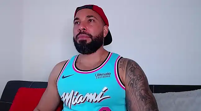 roman muscle online show from December 5, 2024, 8:55 pm