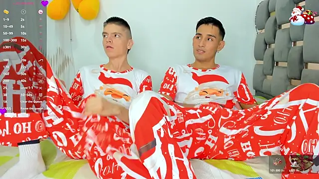 EAT TWINKS online show from December 3, 2024, 7:21 am