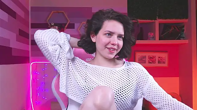 AngellaRoss online show from December 13, 2024, 4:49 pm