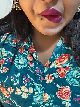 Snapshot of Ayesha_mahi chatting on October 12, 2025, 9:41 am Ayesha mahi online show from October 12, 2025, 9:41 am