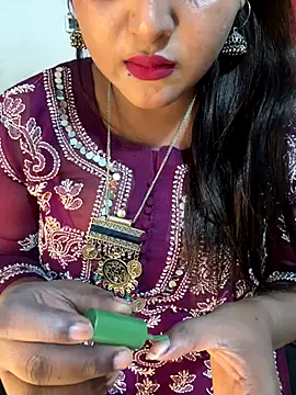 Snapshot of Ayesha_mahi chatting on October 23, 2025, 9:41 am Ayesha mahi online show from October 23, 2025, 9:41 am