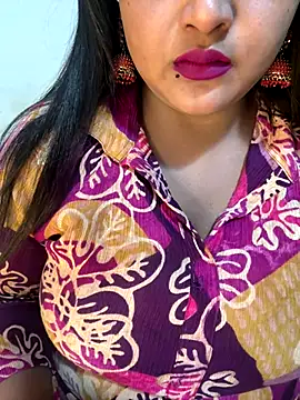 Ayesha mahi online show from December 4, 2025, 9:18 am