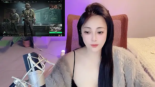 Daisy-77 online show from May 4, 2026, 12:45 pm