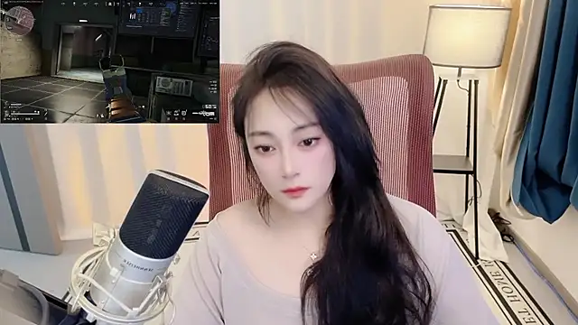 Daisy-77 online show from June 12, 2026, 1:43 pm