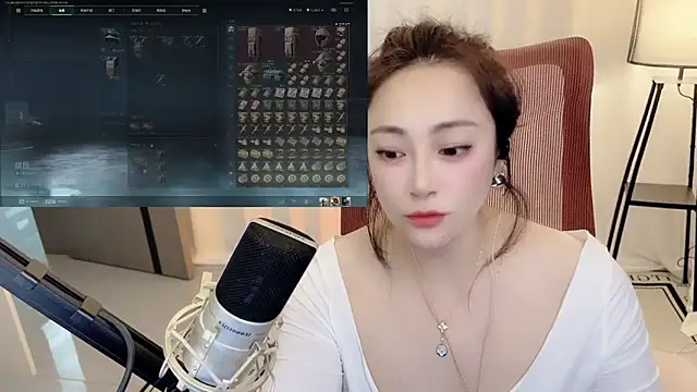 Daisy-77 online show from June 19, 2026, 1:04 pm