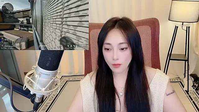 Daisy-77 online show from June 22, 2026, 1:41 pm