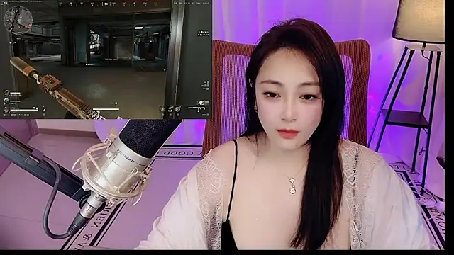 Snapshot of Daisy-77 chatting on July 15, 2026, 2:11 pm Daisy-77 online show from July 15, 2026, 2:11 pm