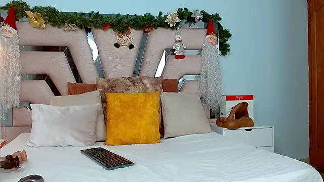 cintia hills online show from December 18, 2024, 4:31 am