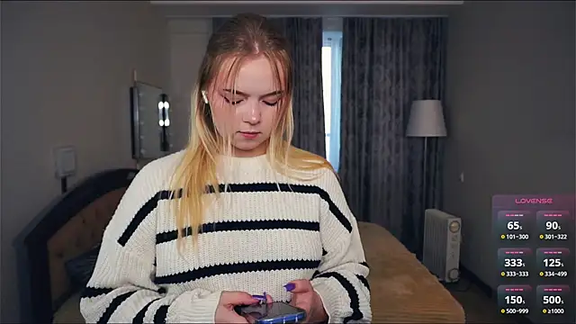 ZaraCreedon online show from October 10, 2025, 5:06 am