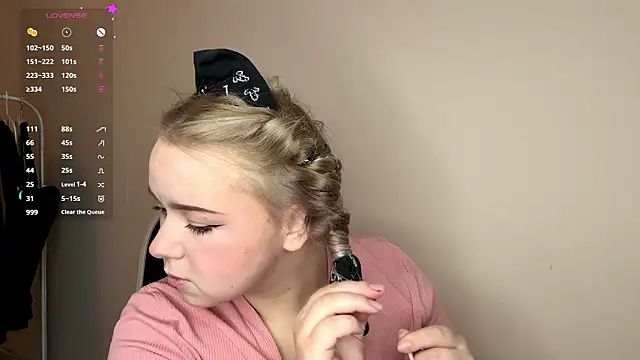 ZaraCreedon online show from March 4, 2026, 4:29 am