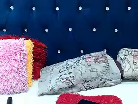 roseendoo1 online show from January 13, 2025, 1:23 am