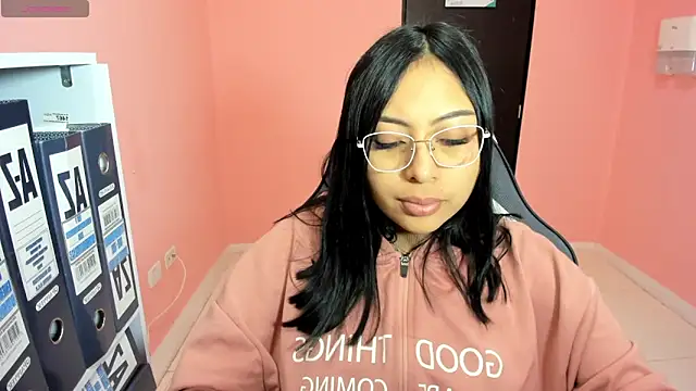 AlanaPetterson online show from January 3, 2025, 1:03 pm