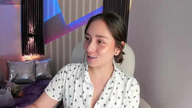 emily layton online show from January 15, 2025, 3:39 pm