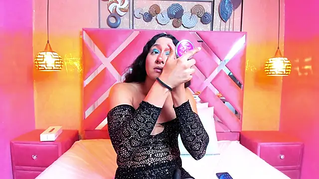 Snapshot of Alison_Chan_ chatting on September 18, 2025, 1:35 pm Alison Chan online show from September 18, 2025, 1:35 pm