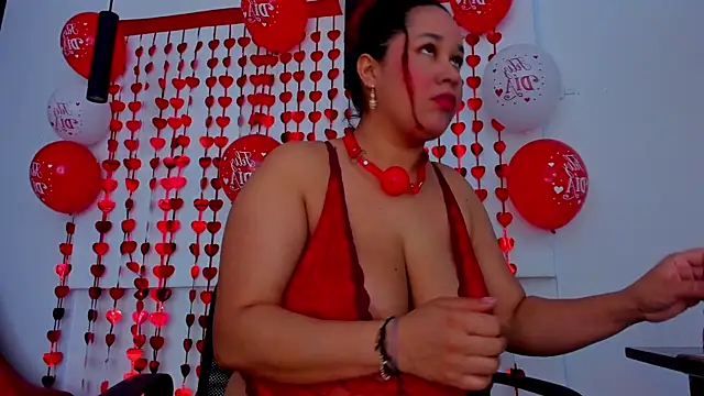 alondrabigtits online show from February 13, 2025, 12:54 pm