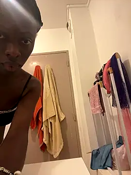 Snapshot of pupine35 chatting on September 9, 2025, 1:54 pm pupine35 online show from September 9, 2025, 1:54 pm