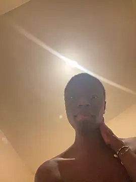 Snapshot of pupine35 chatting on November 17, 2025, 5:41 pm pupine35 online show from November 17, 2025, 5:41 pm