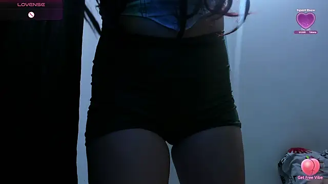 lana sin online show from September 13, 2025, 4:01 am