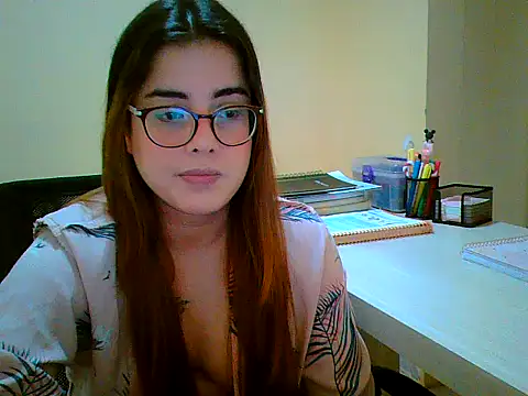 maliamiller online show from September 14, 2025, 12:32 am