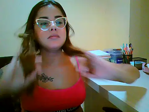 maliamiller online show from December 17, 2025, 8:48 pm