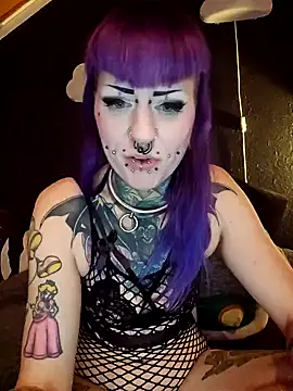 Snapshot of Purple_Coffin666 chatting on January 13, 2025, 7:10 pm Purple Coffin666 online show from January 13, 2025, 7:10 pm