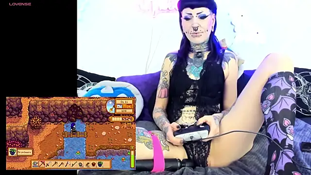 Purple Coffin666 online show from May 8, 2026, 11:15 am