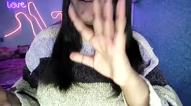 expression queen online show from January 17, 2025, 3:32 pm