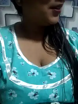 Snapshot of Jeenat_ chatting on December 10, 2024, 10:06 am Jeenat online show from December 10, 2024, 10:06 am