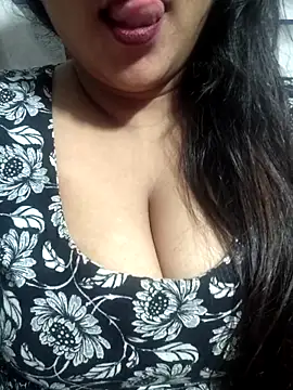 Snapshot of Jeenat_ chatting on February 9, 2025, 9:49 pm Jeenat online show from February 9, 2025, 9:49 pm