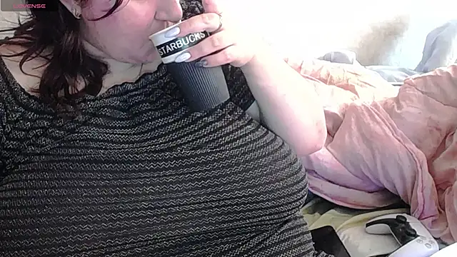 Snapshot of lisa_Black00 chatting on October 29, 2025, 8:27 am lisa Black00 online show from October 29, 2025, 8:27 am