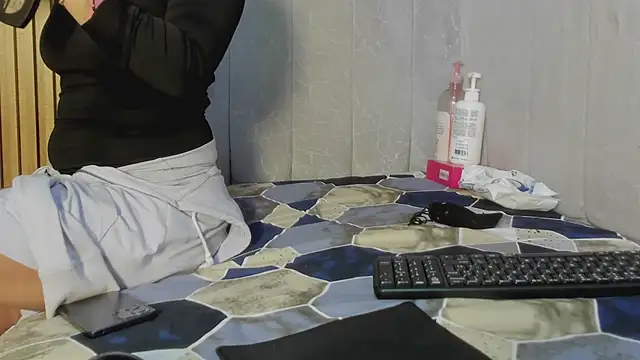 celeste jhons online show from March 24, 2026, 10:15 pm