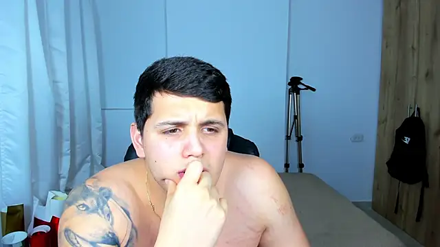 jhonstark09 online show from February 16, 2025, 1:47 am