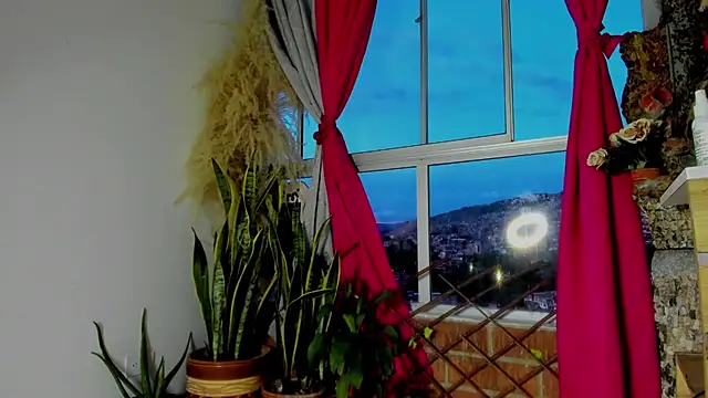 Snapshot of doll_celeste20 chatting on July 17, 2026, 11:31 pm doll celeste20 online show from July 17, 2026, 11:31 pm