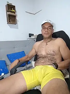 Snapshot of latinmartin73 chatting on May 27, 2026, 1:57 am latinmartin73 online show from May 27, 2026, 1:57 am