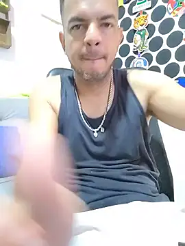Snapshot of latinmartin73 chatting on June 20, 2026, 2:53 pm latinmartin73 online show from June 20, 2026, 2:53 pm