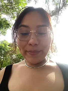 kittyfresita online show from January 5, 2025, 8:42 pm