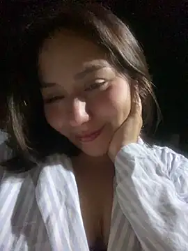 kittyfresita online show from January 6, 2025, 3:53 am