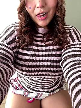 Snapshot of kittyfresita chatting on April 7, 2026, 3:45 pm kittyfresita online show from April 7, 2026, 3:45 pm
