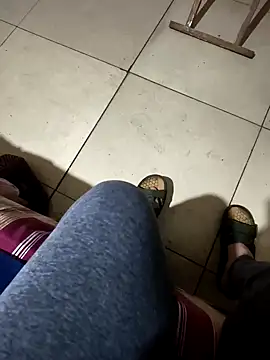 huzi518 online show from February 14, 2025, 7:02 pm