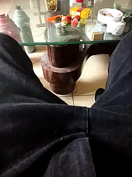 huzi518 online show from February 15, 2025, 8:54 am