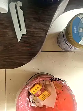 huzi518 online show from February 20, 2025, 3:23 am