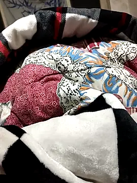 huzi518 online show from February 20, 2025, 3:30 pm